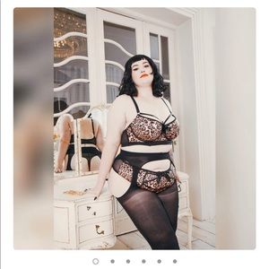 Snag tights mock garter tights size G